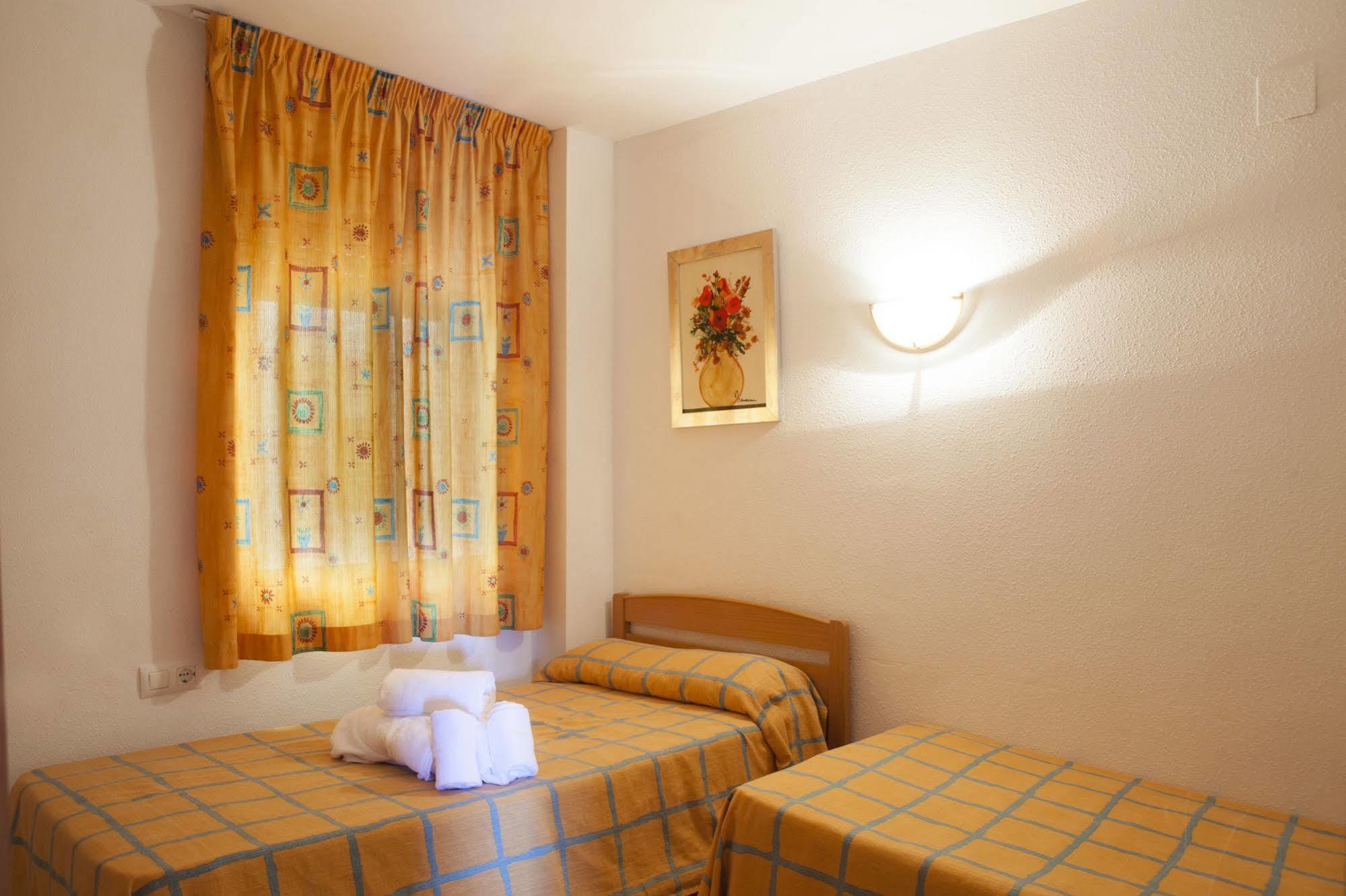 Ibersol Siesta Dorada Salou Exterior foto
